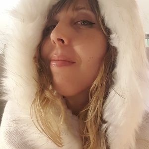 Meet your Posher, Kelli